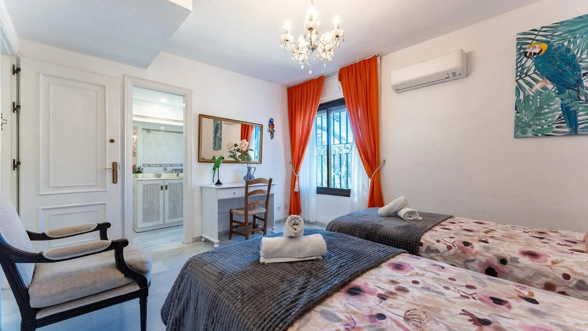 Andalucian Villa With Huge Pool, Sea View, Billiard And Ping Pong Mijas